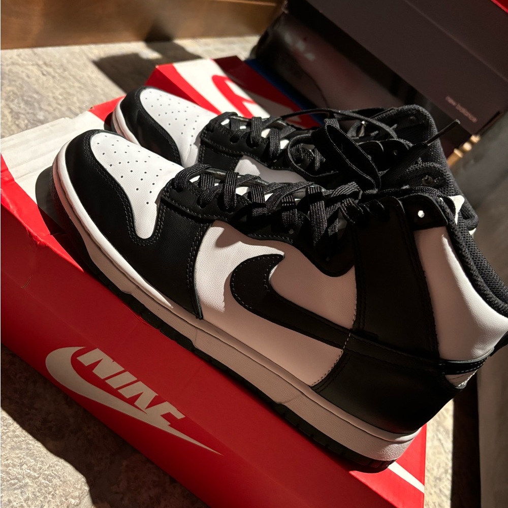 Nike dunks - Picture 2 of 5
